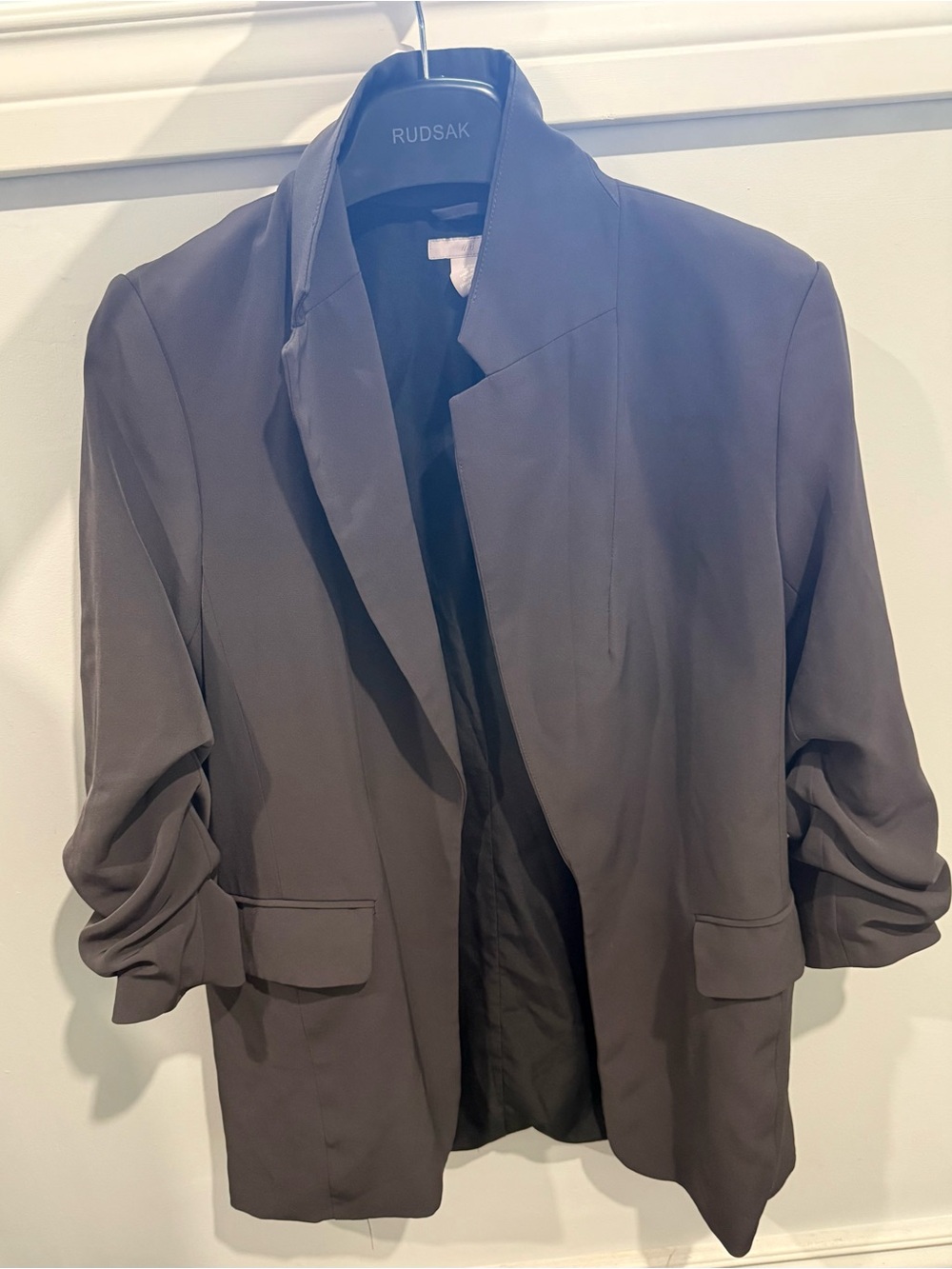 H&M Open-Front Blazer - Classic Minimalist Style